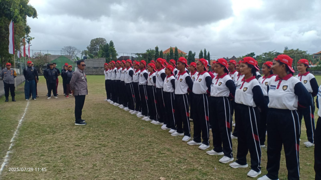Pemantauan Latihan Paskibra Oleh Camat Kuta Utara